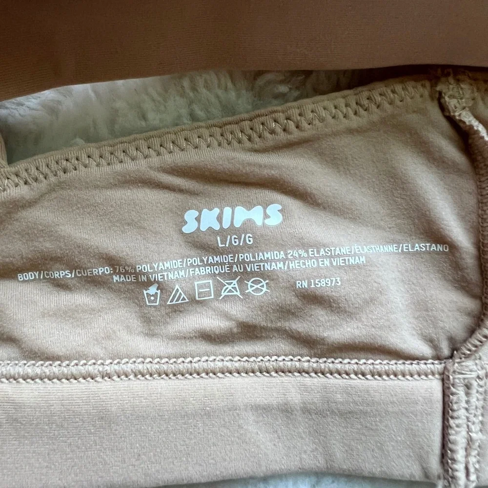 Skims Fits Everybody Triangle Bralette Clay BR-TRI-2024 Women's Size Large NWT